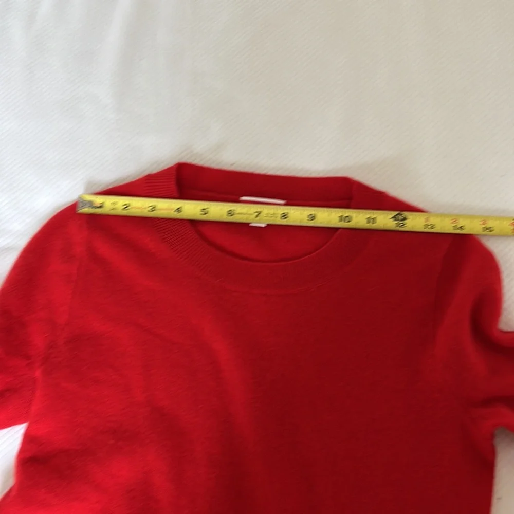 J Crew Red 100% Cashmere Crew Neck sweater XS side slits, long sleeve